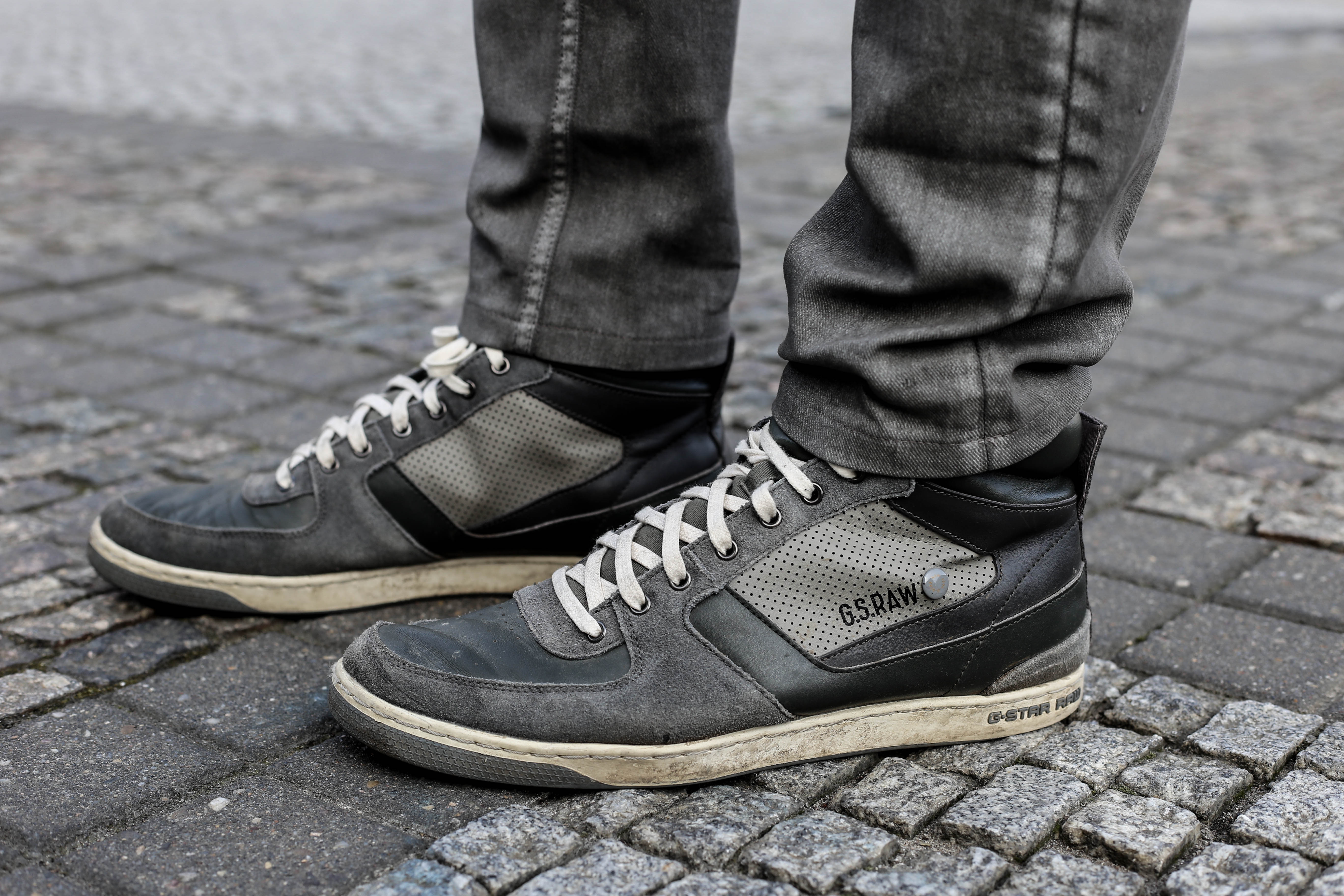 kariertes-hemd-maennerblog-fashionblog-berlin-outfit-graue-jeans_4121