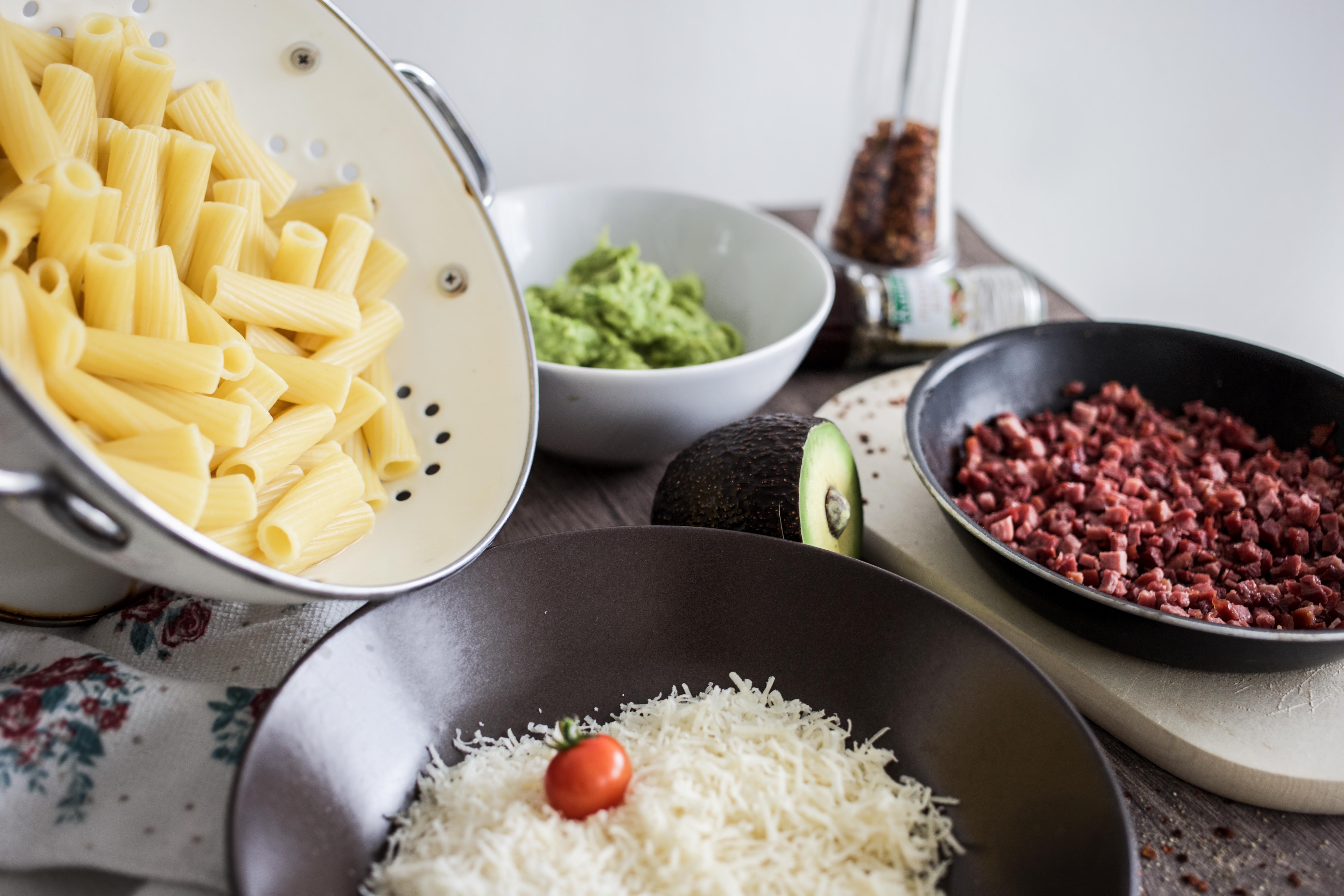 avocado-carbonara-rezept-food-essen-pasta_8221