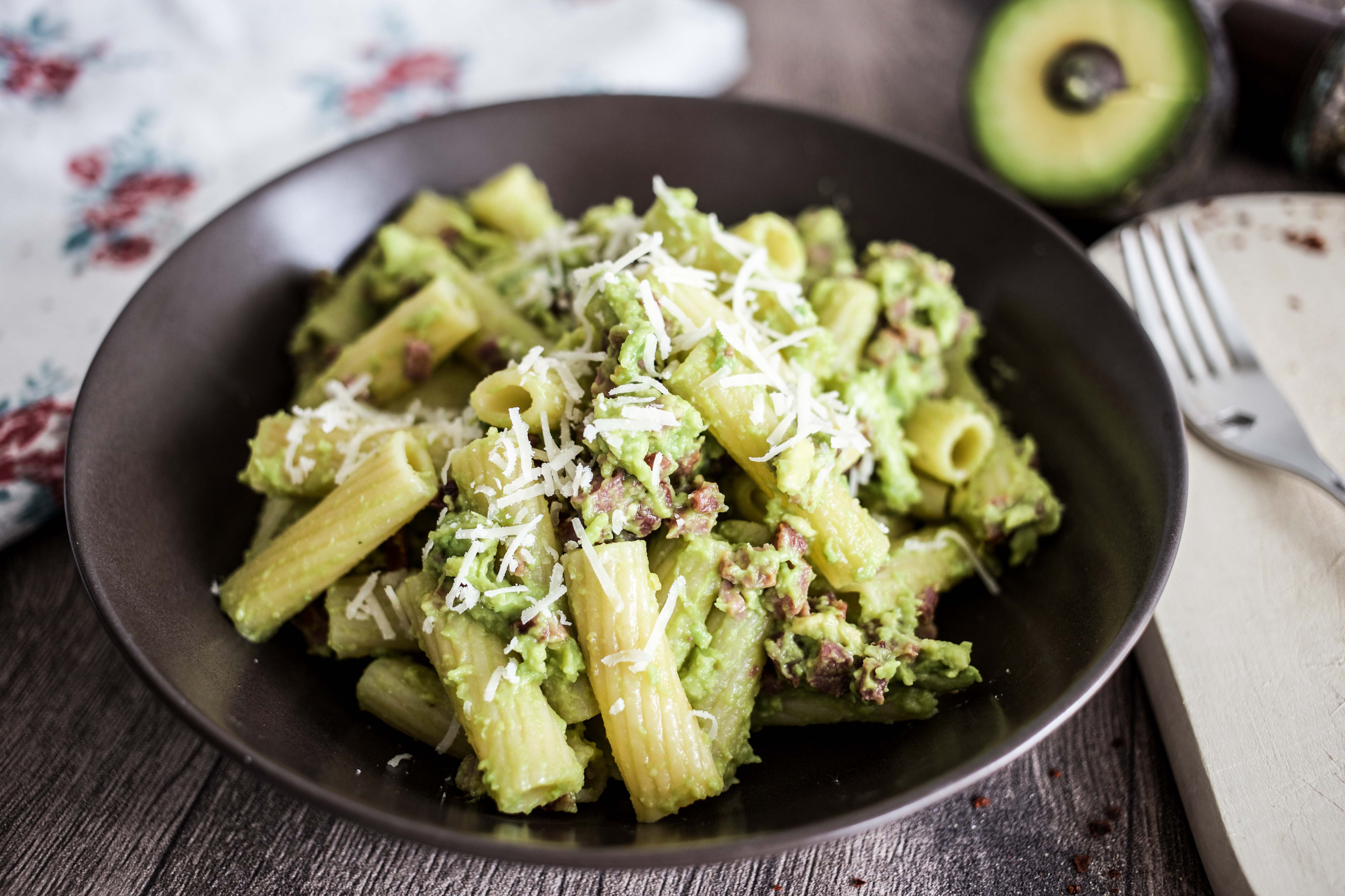 avocado-carbonara-rezept-food-essen-pasta_8226