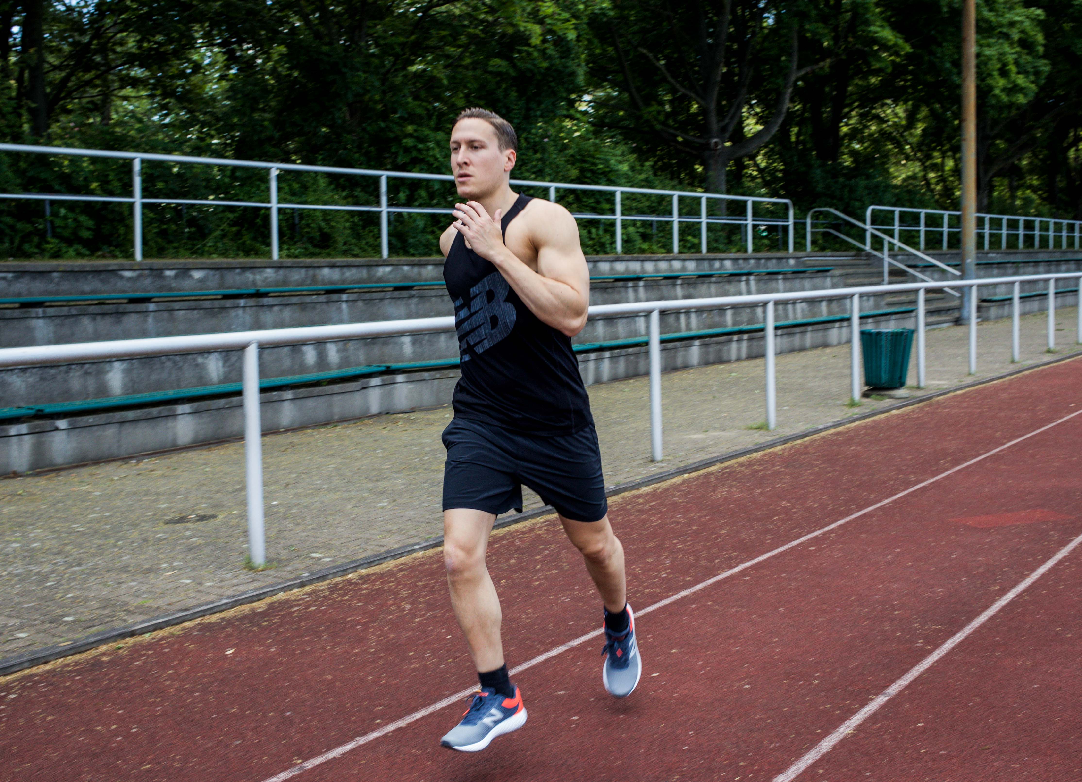 hiit-training-trainingsplan-hochintensives-intervalltraining-vorteile-fitness-sport-ausdauer-abnehmen_6184