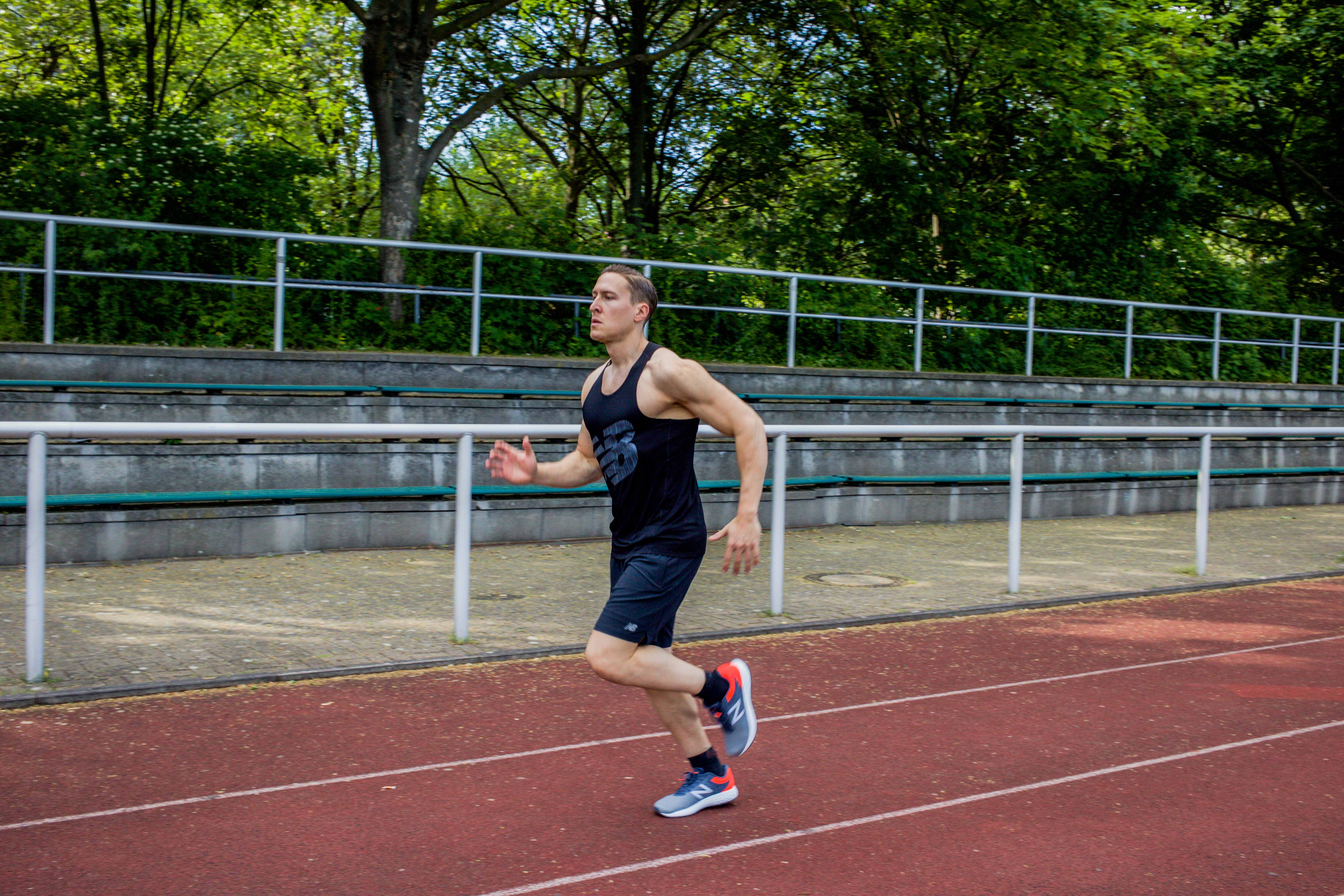 hiit-training-trainingsplan-hochintensives-intervalltraining-vorteile-fitness-sport-ausdauer-abnehmen_6209