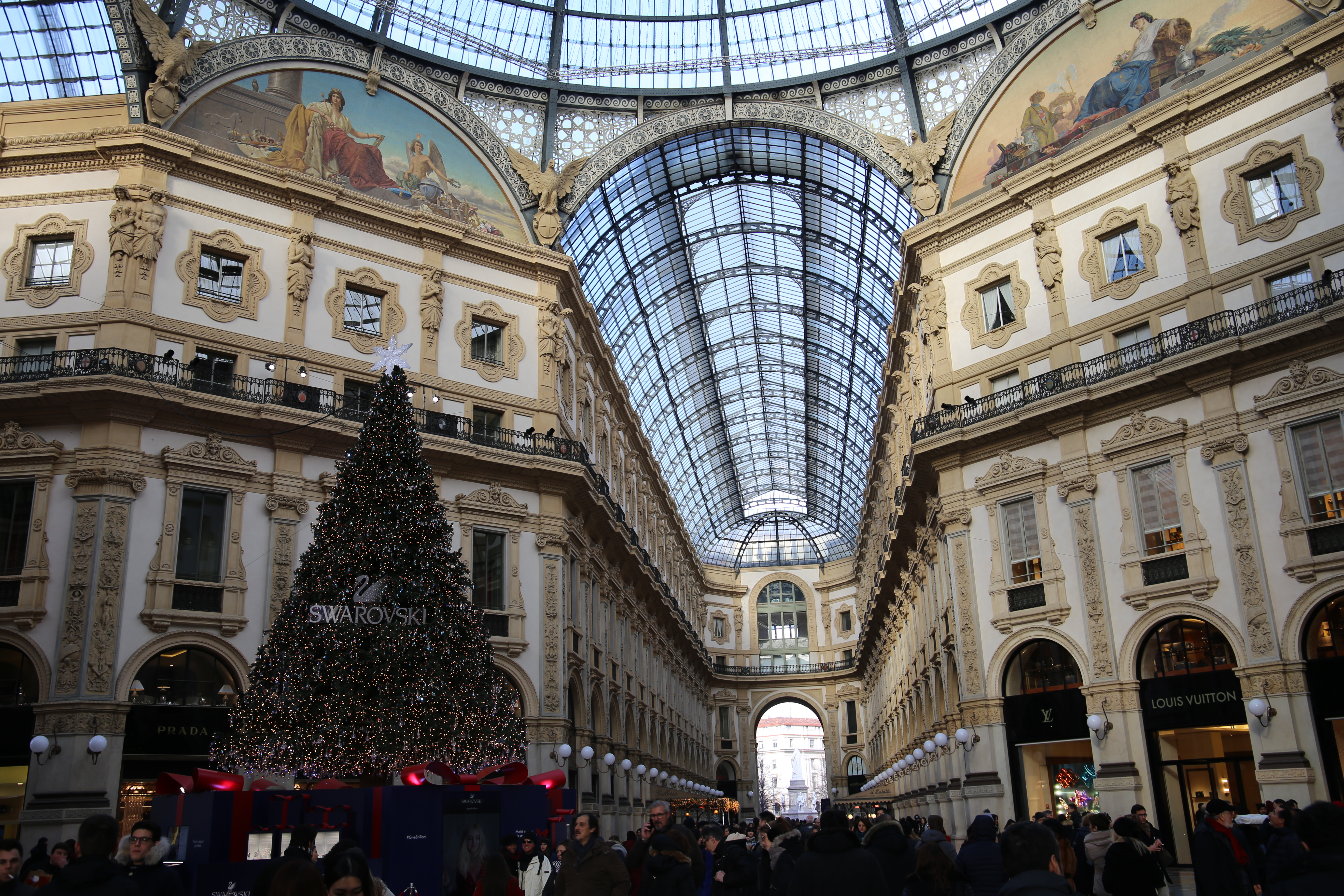 Galleria_Vittorio_Emanuele_II_Shoppen_Mailand_Viktor-Emanuel-Galerie_Milano_Weihnachten_Ottagono