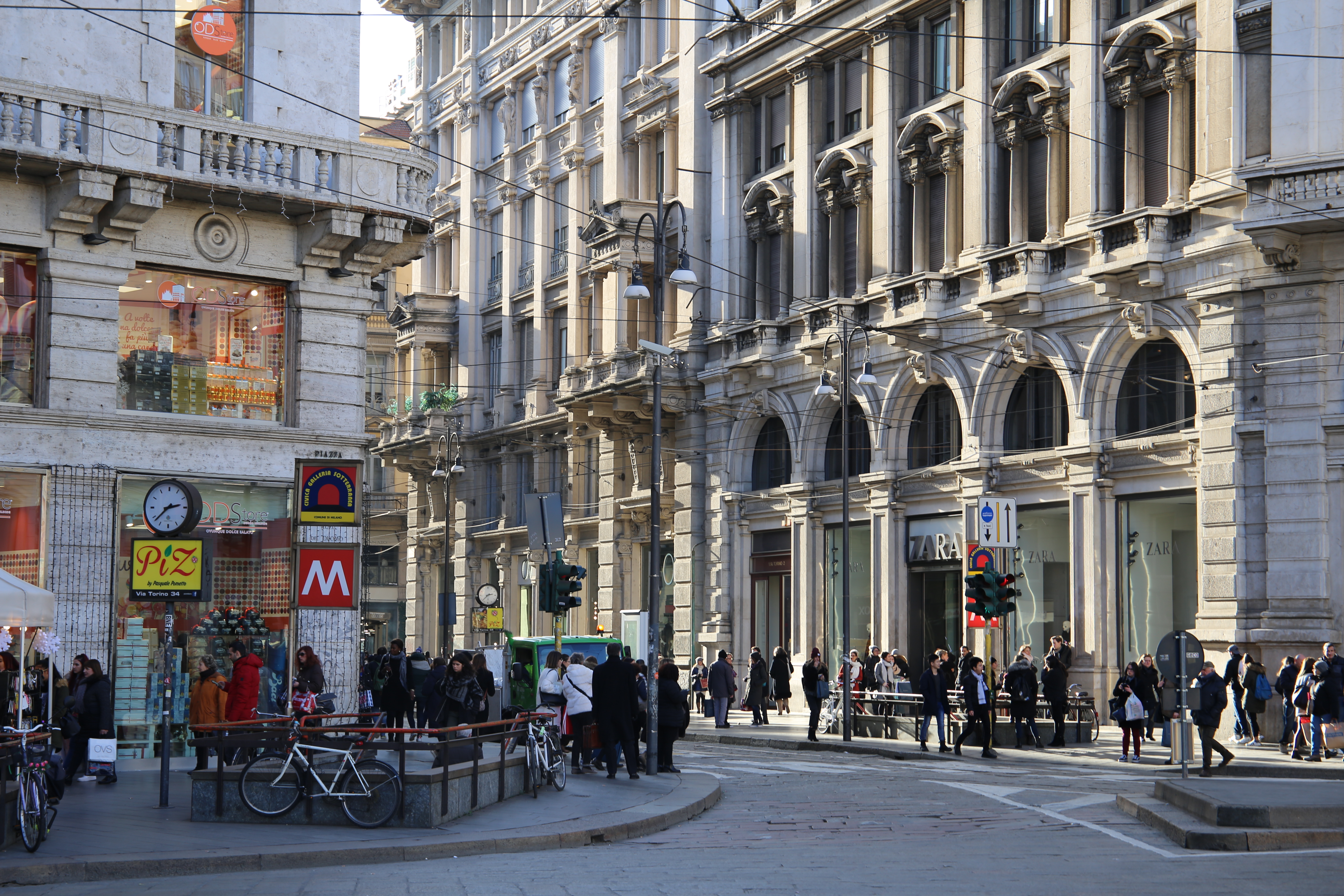 Via_Torino_Mailand_Shoppen_Einkaufen_Geschäfte_Straße_Shopping_Guide