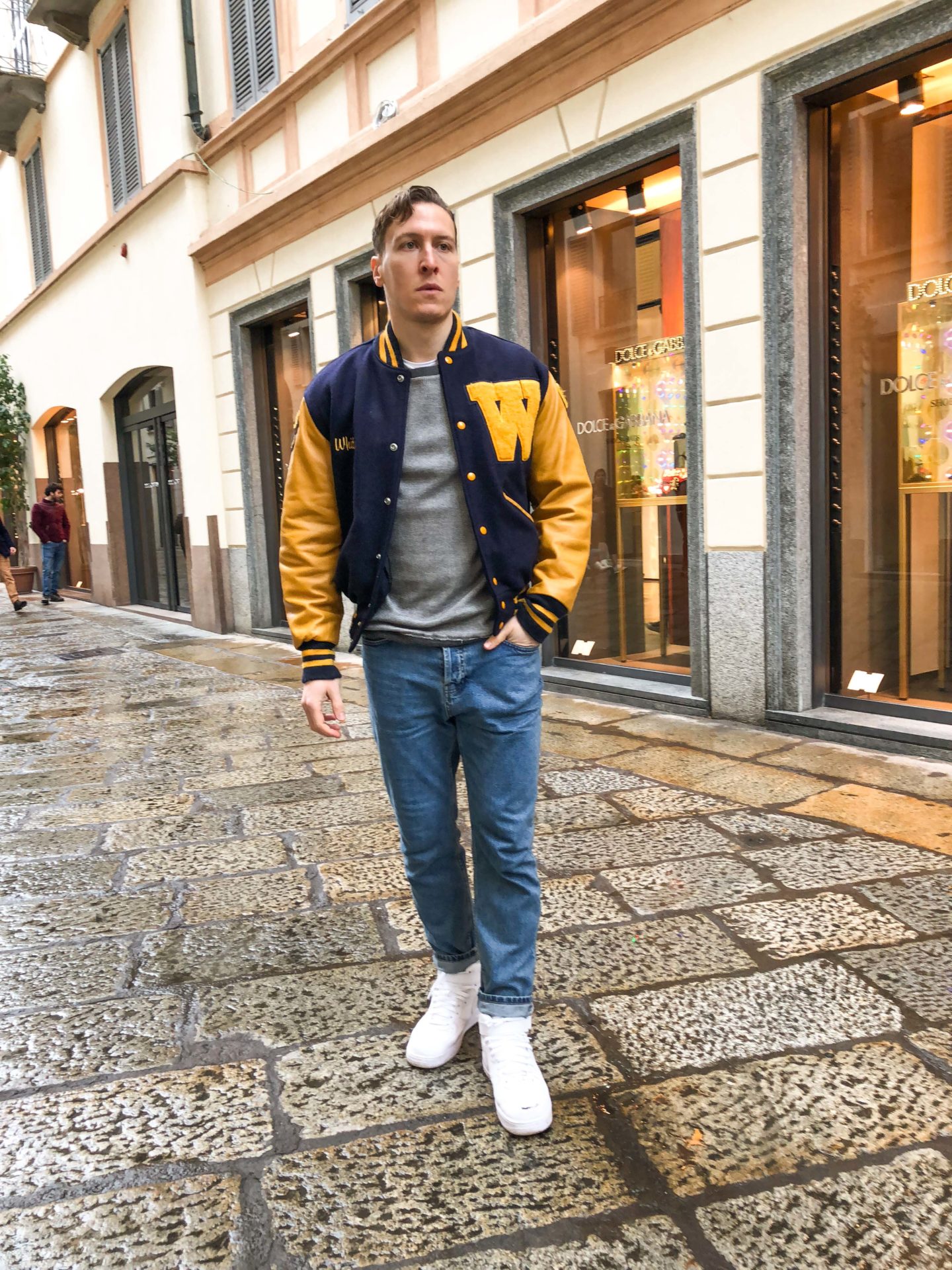 Men Casual Sportlichlässiger Herbst Look mit 90er Jahre Flair